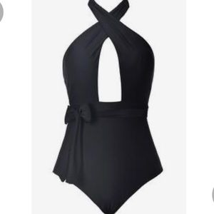 Cupshe eternal mystery one piece - size s! NWT!